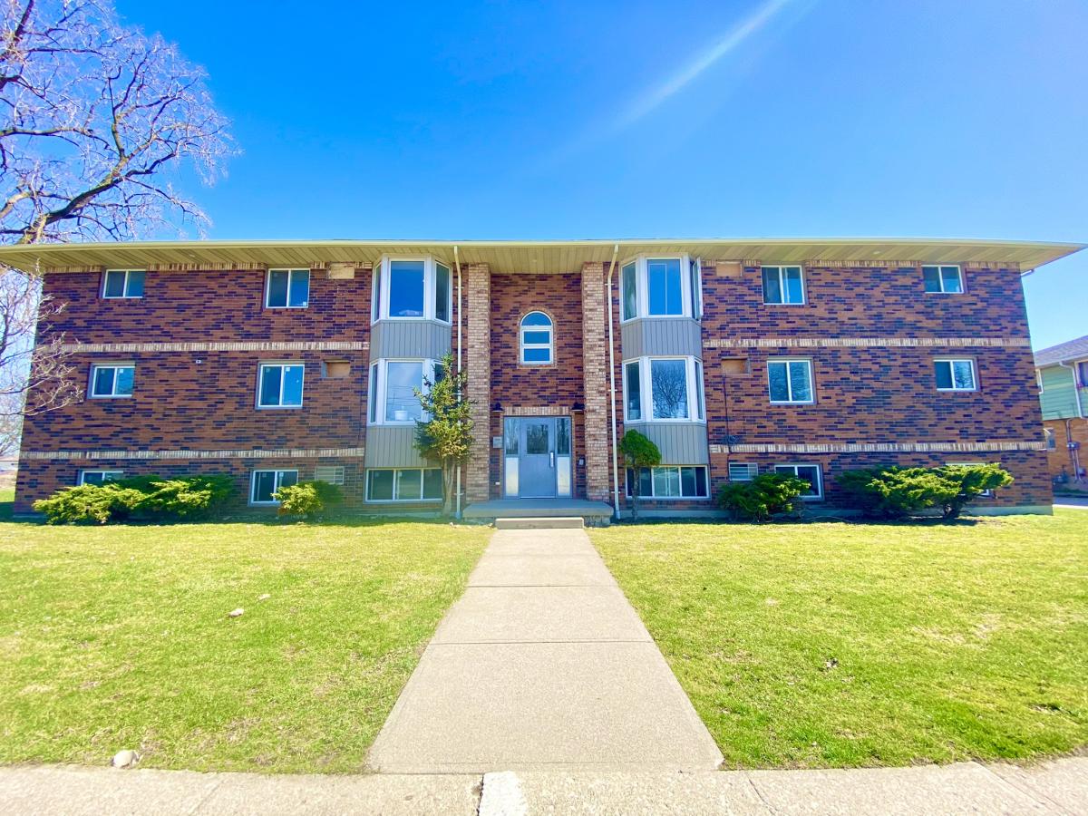 388 Park Avenue East – 103 Chatham ON N7M 3W3