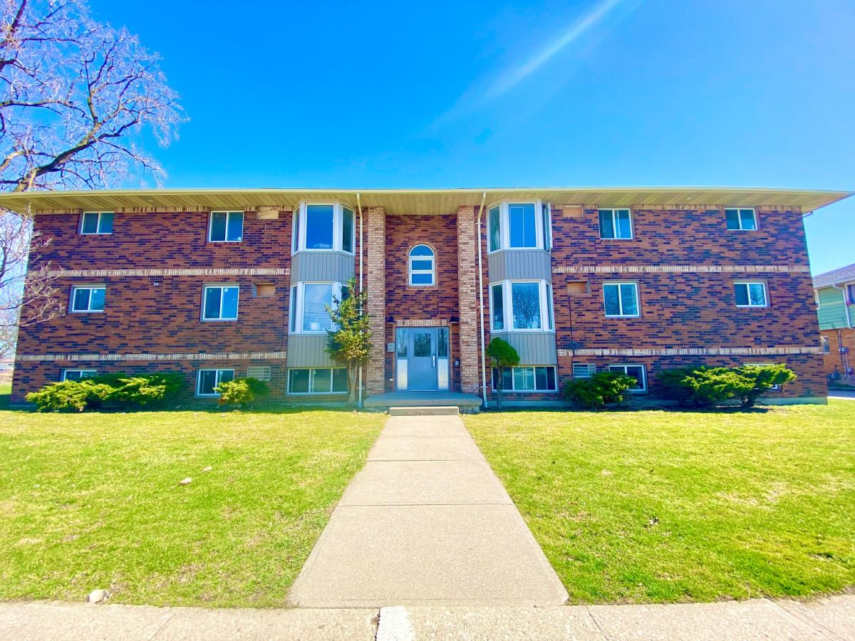 388 Park Avenue East – 104 Chatham ON N7M 3W3