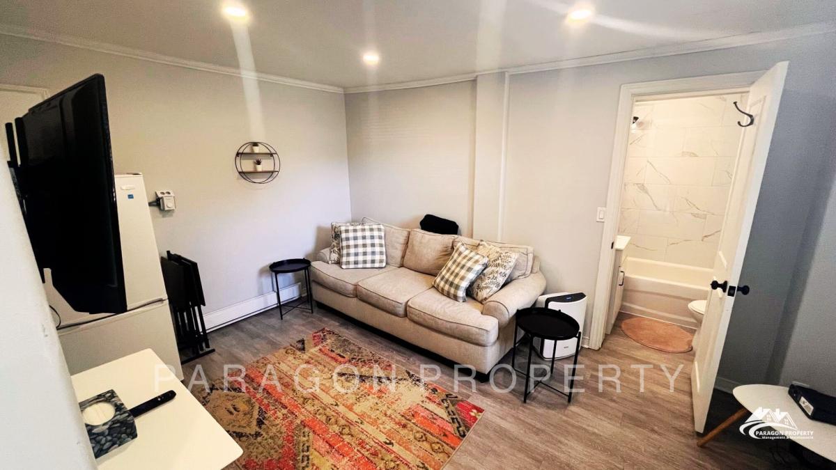 48 Adelaide Street North – 2 Chatham ON N7M 4K5